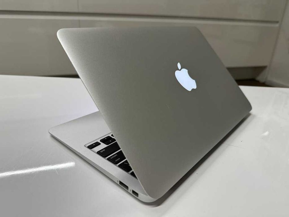Лаптоп MacBook Pro A1502 2015г. i5/8GB RAM/128GB - БЕЗПЛАТНА ДОСТАВКА!