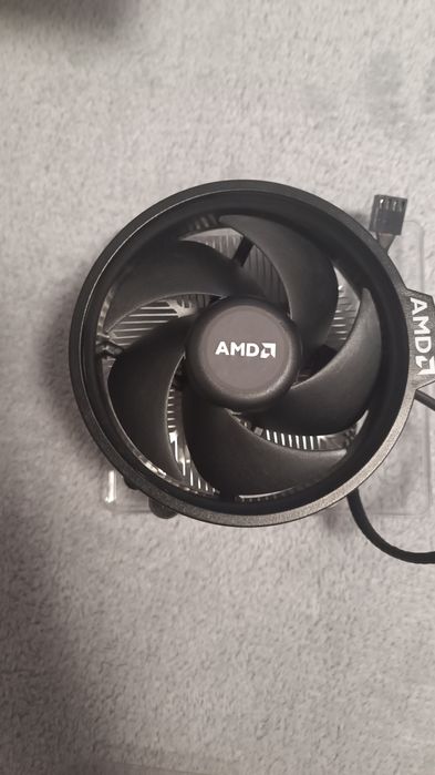 AMD Ryzen 7 2700 cu cooler stealth wraith