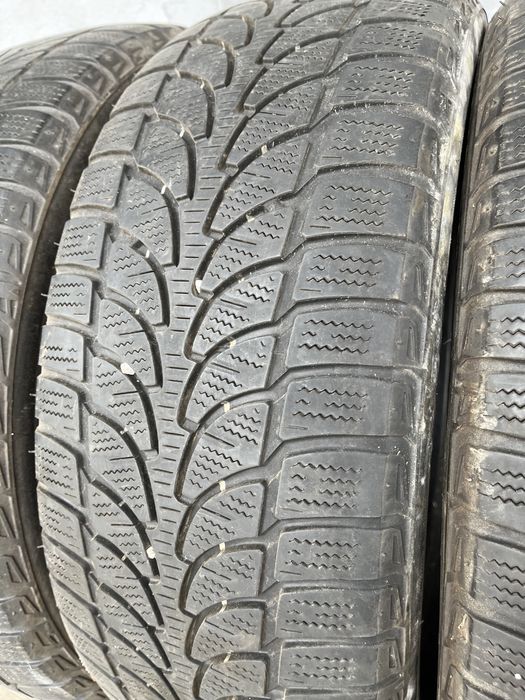 4 бр. зимни гуми 235/60/18 Bridgestone 5,2-6 mm DOT 3215