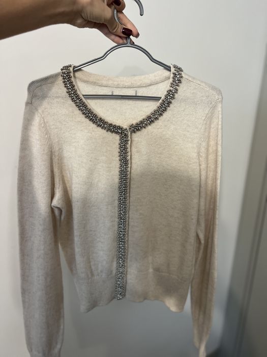 Вълнена жилетка ( кремав цвят)