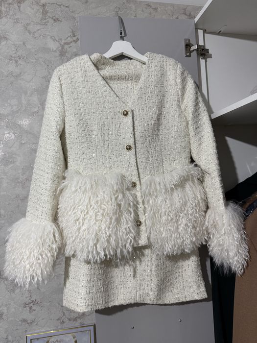 Двойка костюм с юбкой