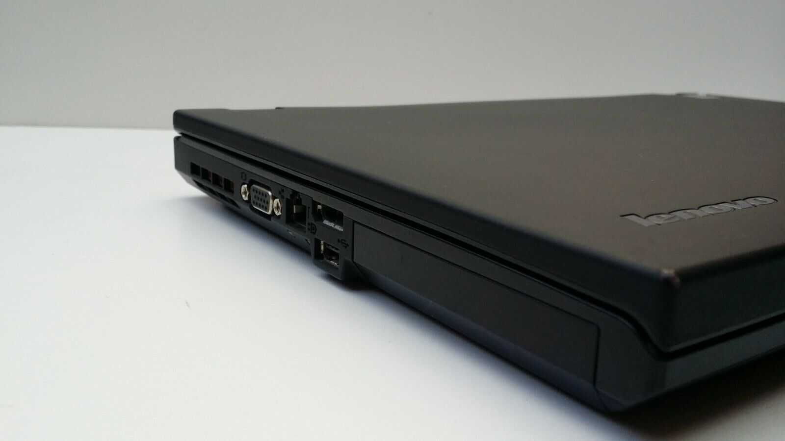 Лаптоп Lenovo T420 I5-2520M 4GB 320GB HDD 14" HD Windows 10