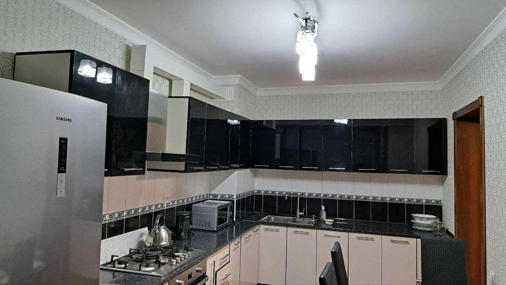 Cдам 3х комн. кв., Чайхана Салом, Корзинка, 500м от метро Ипак Йули