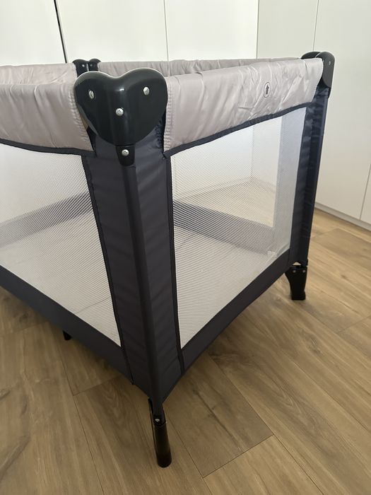 Mamas & Papas Кошара