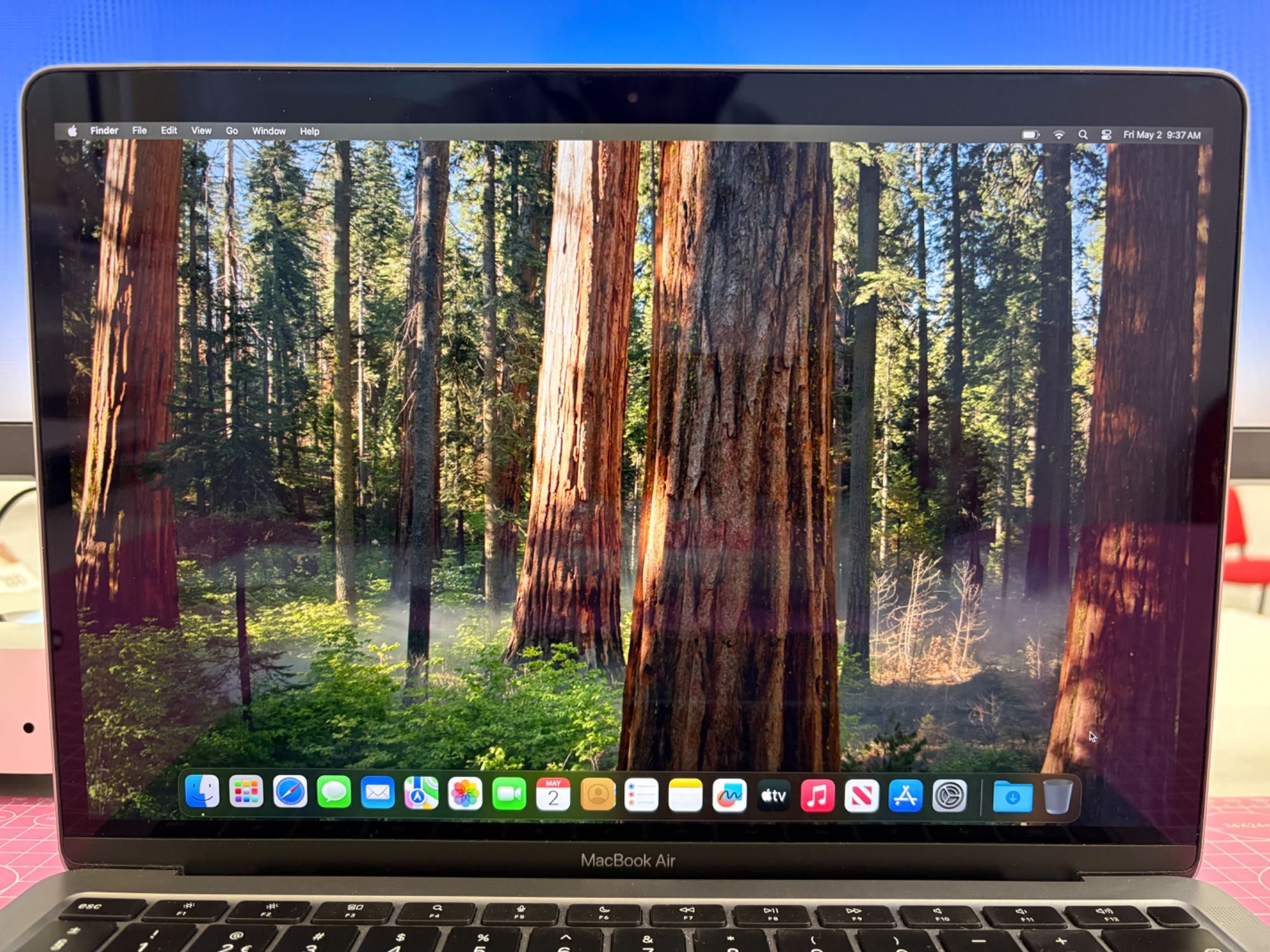 MacBook Air M1 | 512GB SSD | 8GB RAM | 8c GPU 8c CPU | Space Gray
