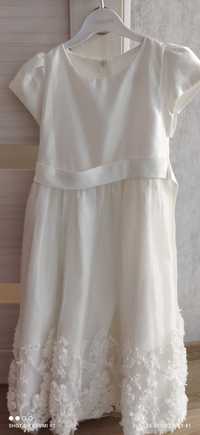 Продам нежное белое платье для девочки  8-9 лет