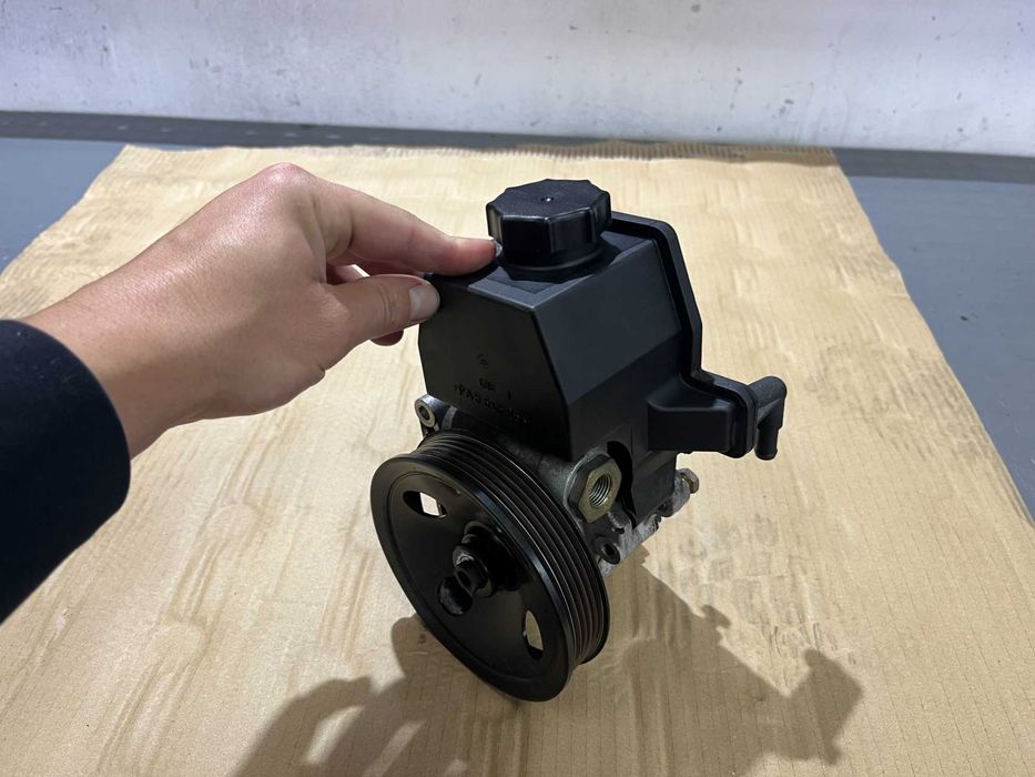 Хидравлична помпа за Mercedes W202 W208 W210 (2.0 / 2.3 Бензин)