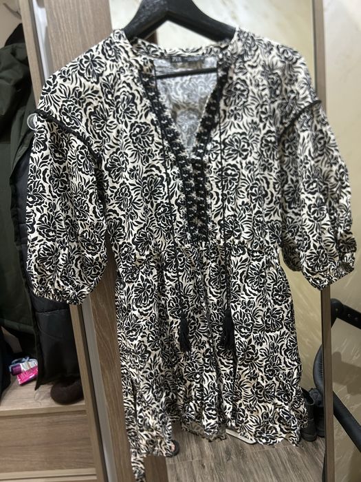 Флорален гащеризон на Zara