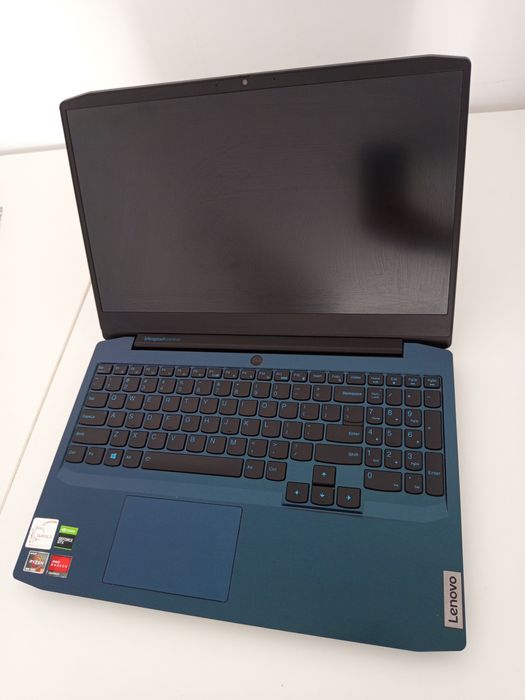Laptop Lenovo AMD Radeon graphics