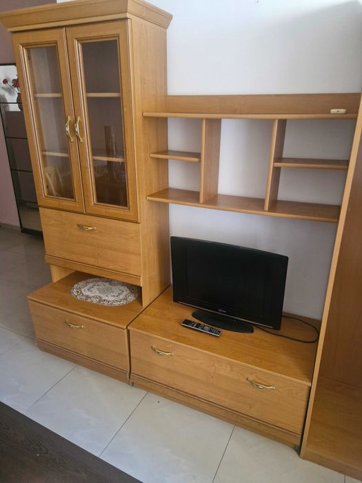 Продава се секция