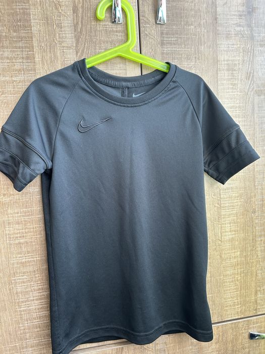 дрехи Nike, размер 137-147