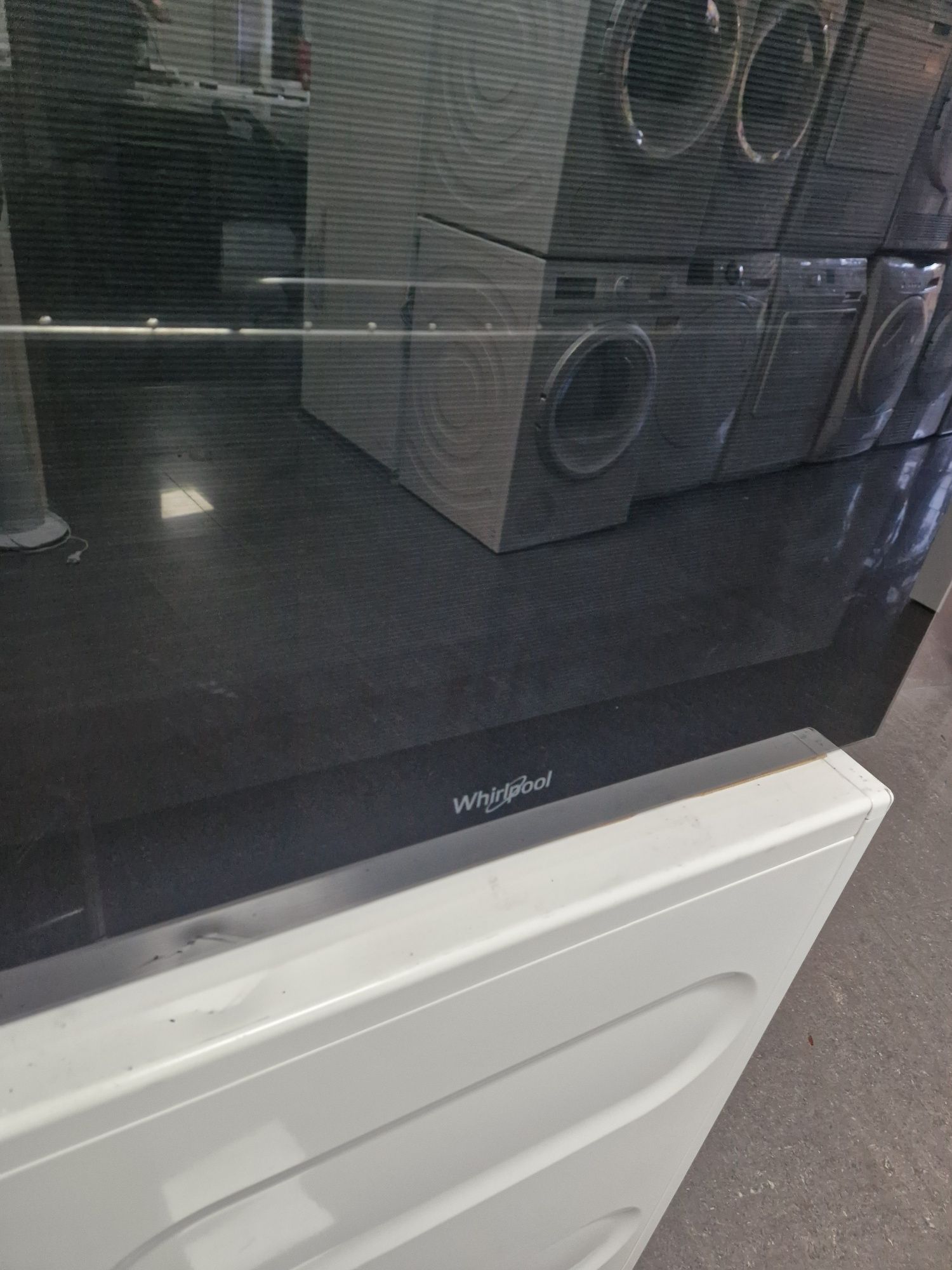 Фурна за вграждане Whirlpool 72 литра