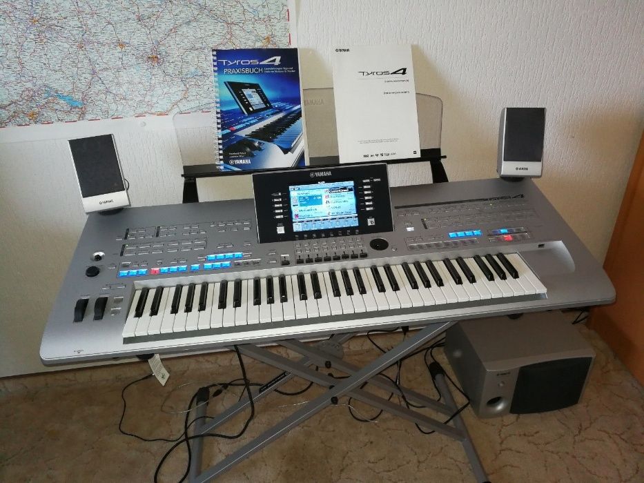 Orga Yamaha Tyros 4 + boxe ( sistem audio 2.1 TRS )