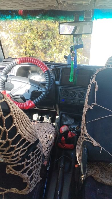 Гольф 1.8 моно. 1995