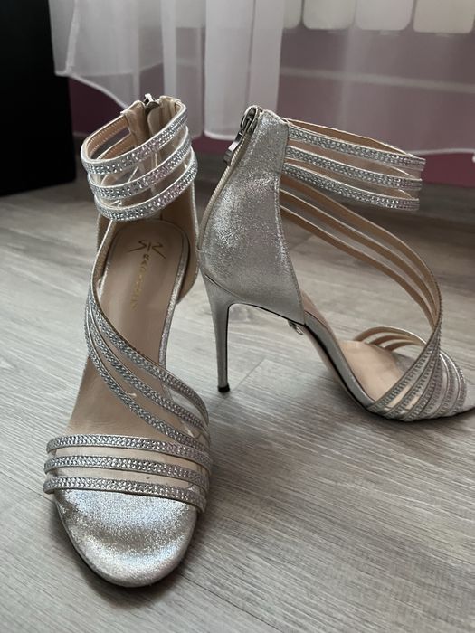 Токчета висок ток сребърни