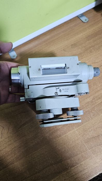 Instrument de nivelare carl zeiss jena 030