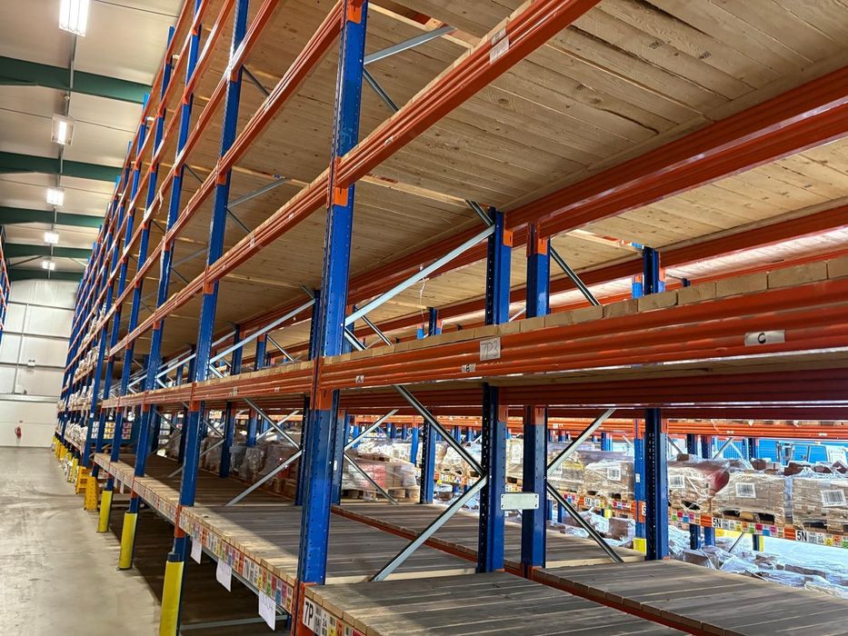 Rafturi metalice depozitare paleti 599