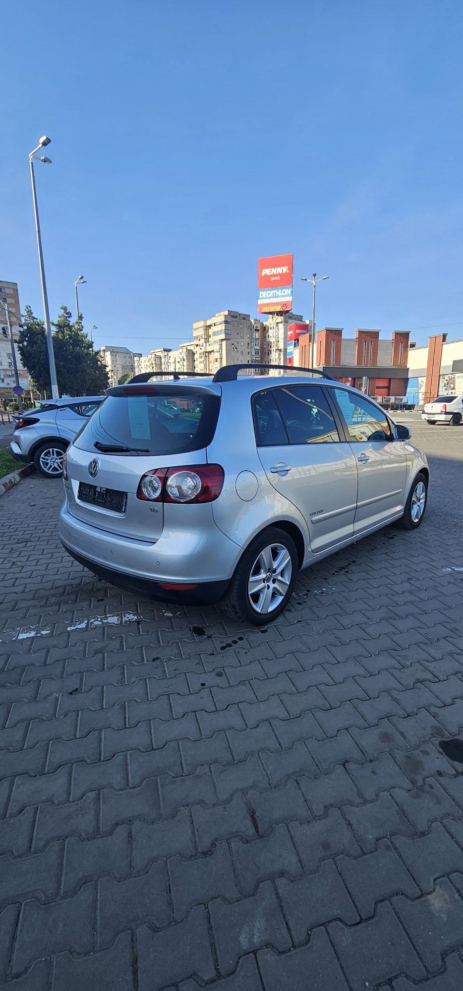 Volkswagen Golf V Plus  1.6 benzină