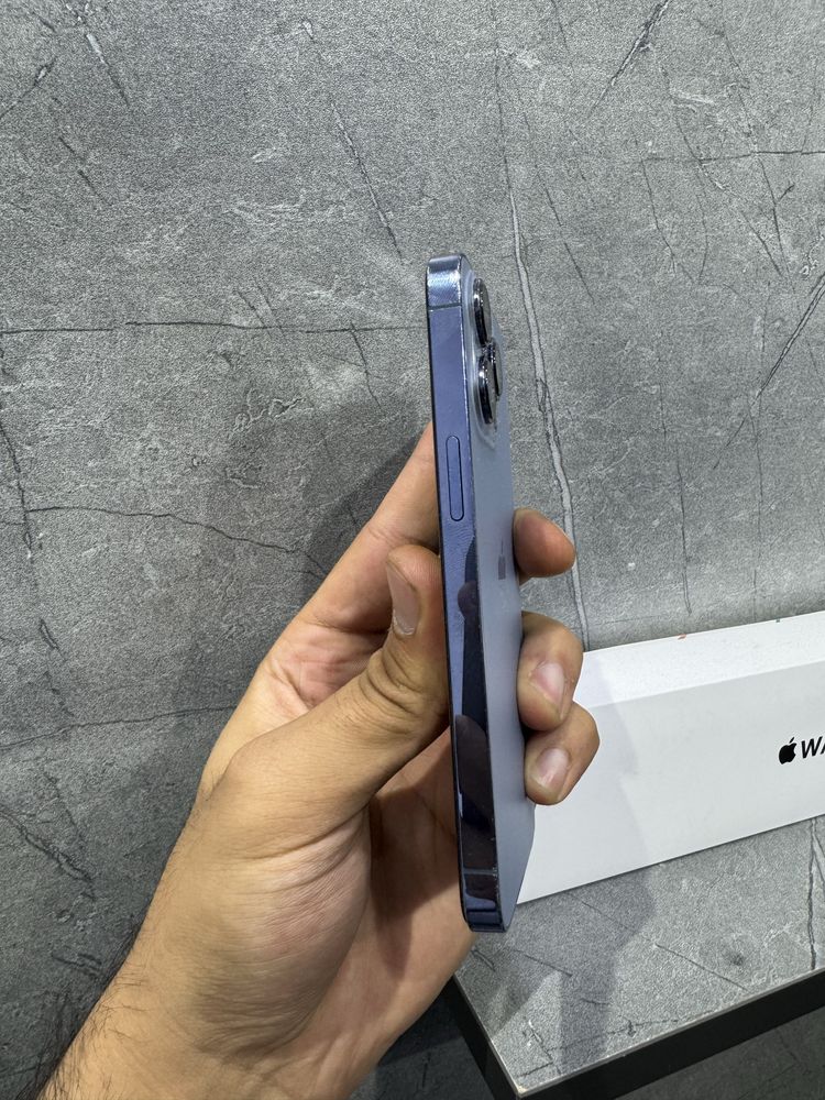 Iphone 13 pro sierra blue