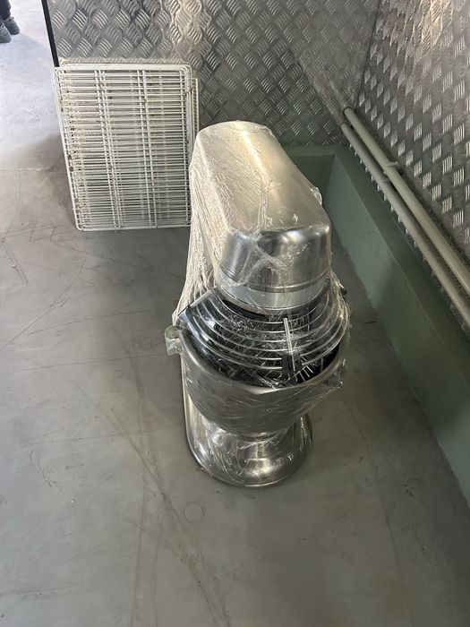 Миксер 30 литровый новый в наличий