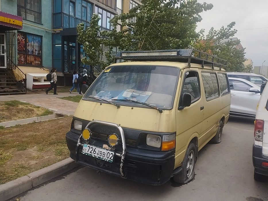 Тойота Хайс сатылады