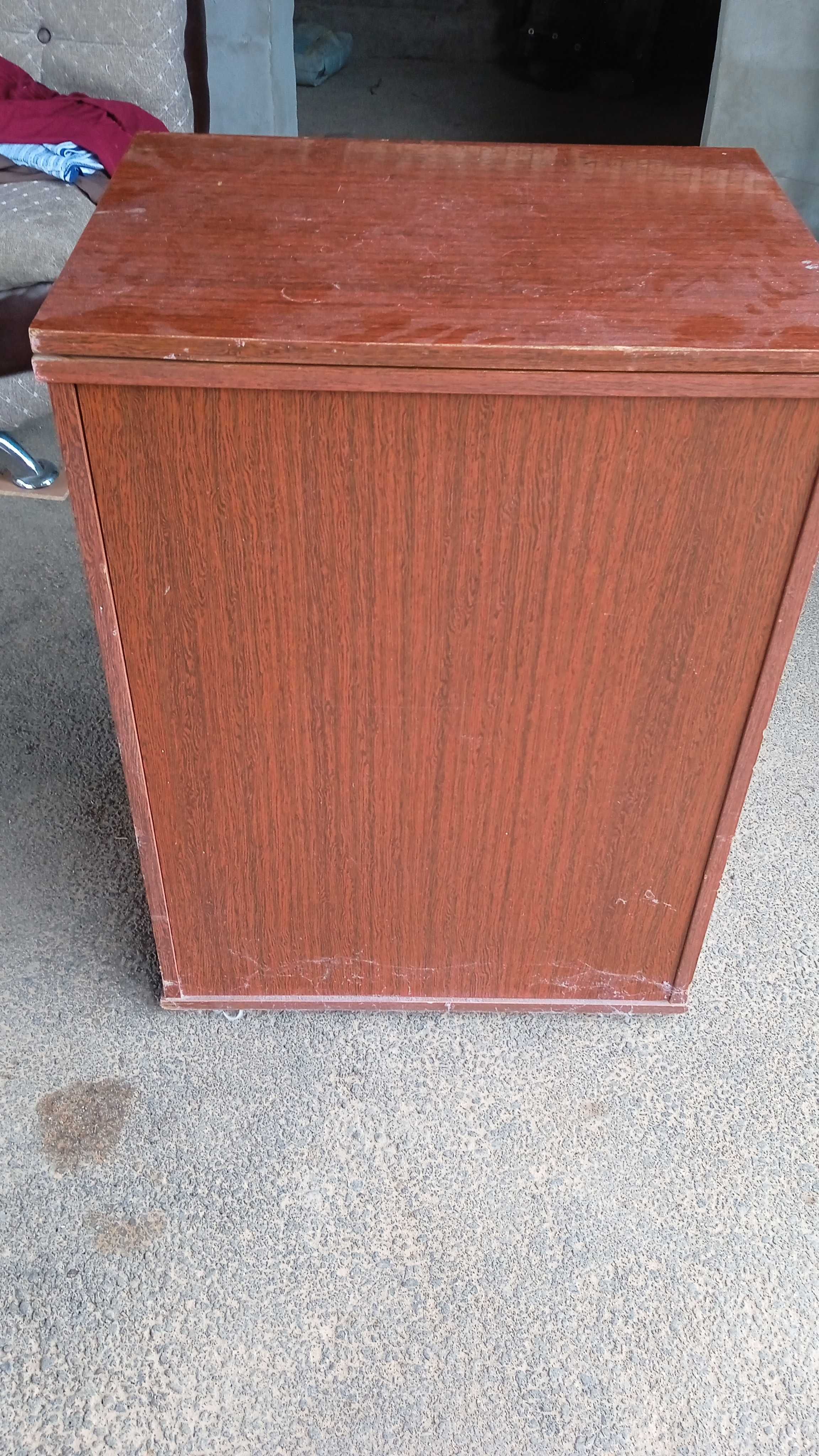Швея машина продается