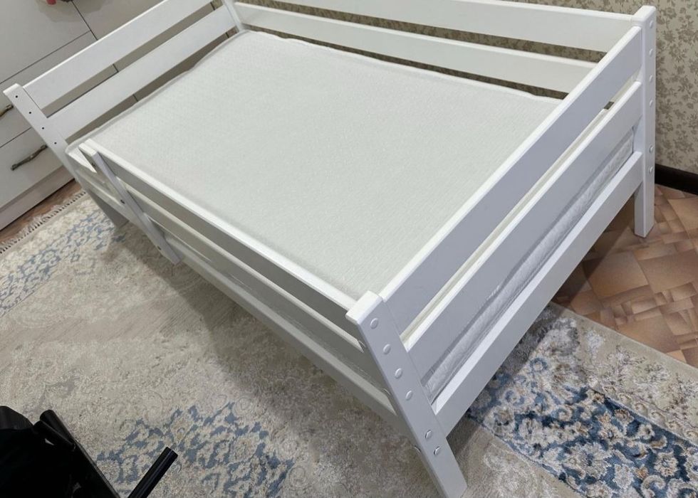 Продам детскую кровать