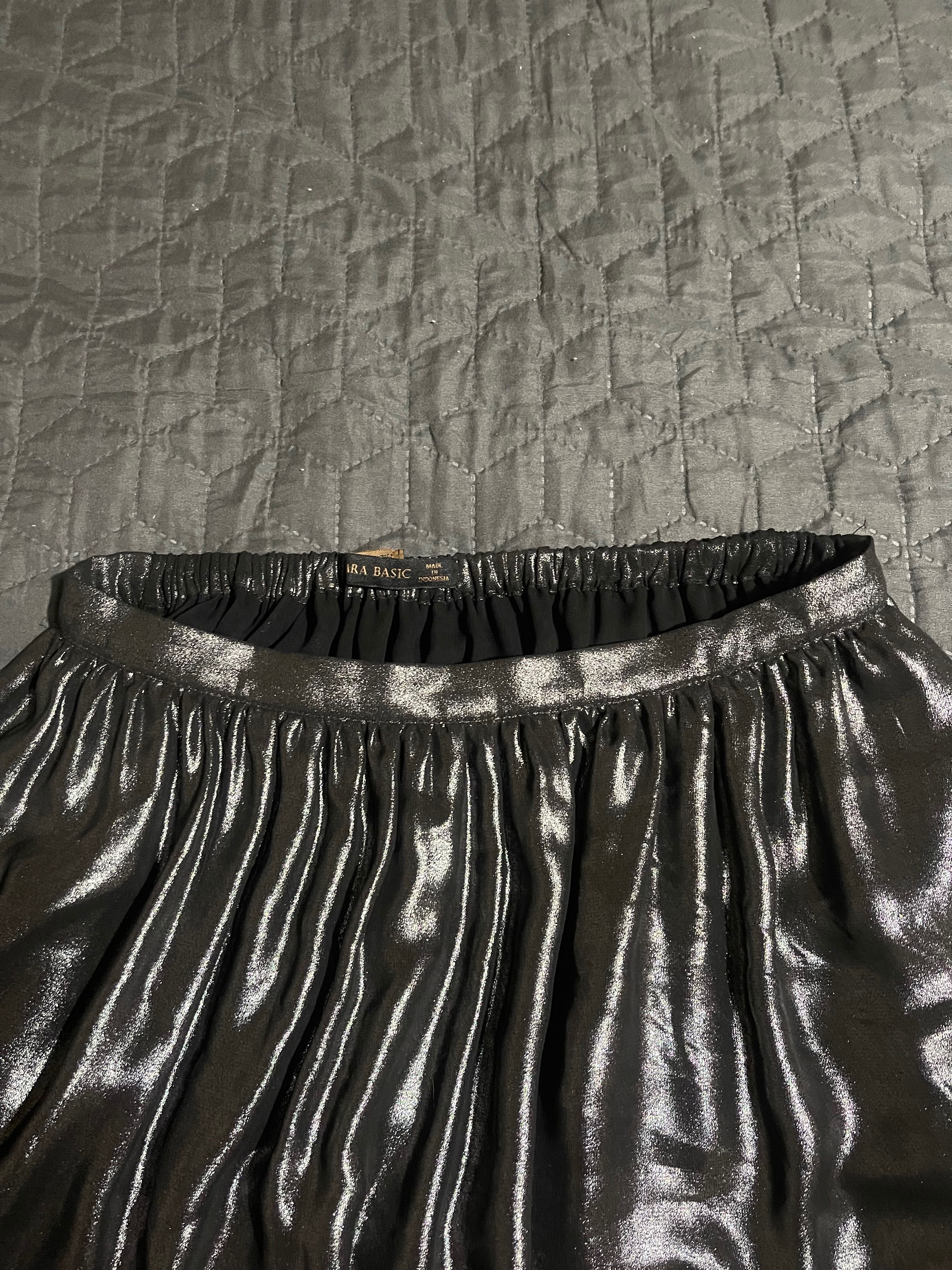 Нова пола Zara размер М