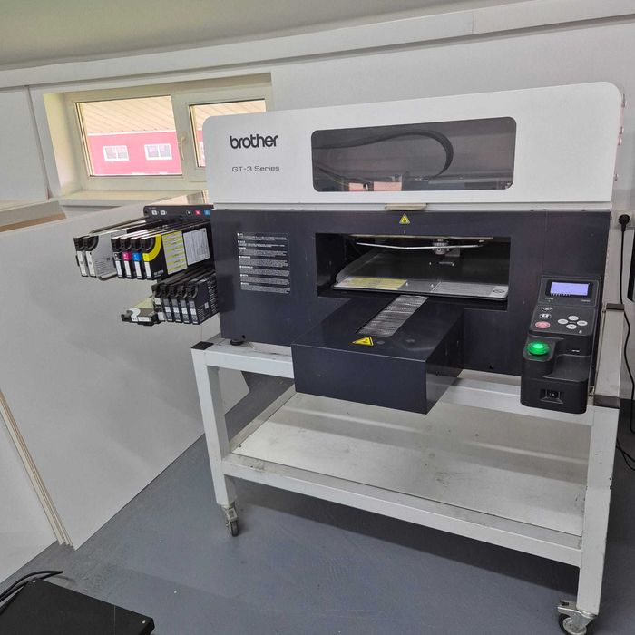 Utilaje print shop - imprimanta, cutter, utilaj taiere polistiren