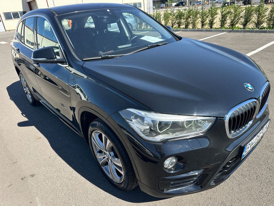 BMW X1 Xdrive, faruri LED, navigatie, Sport Line, Harman Kardon