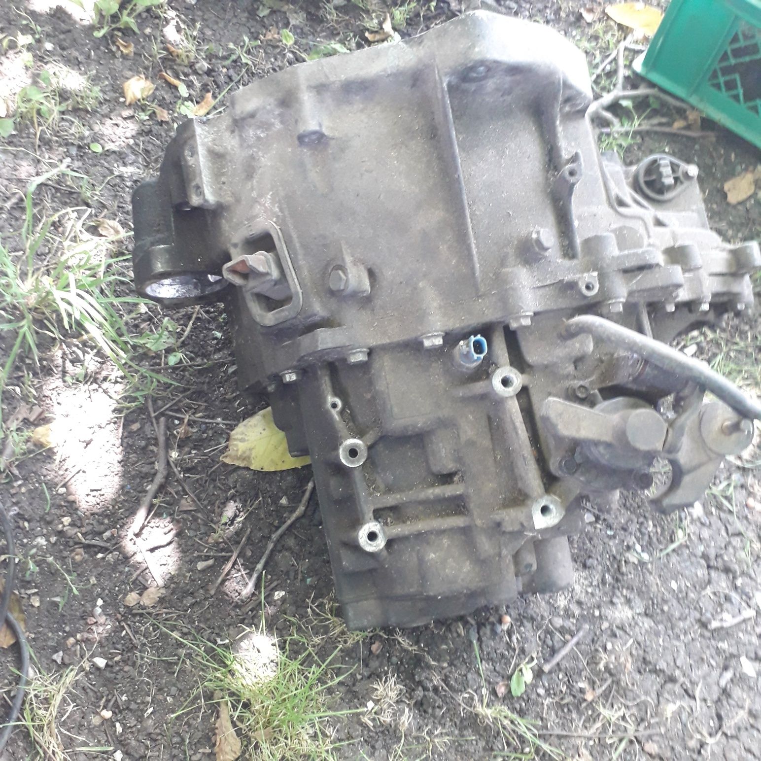 На части Нисан Примера П12 2.2 дци 139к.с/Nissan Primera P12 2.2 dci