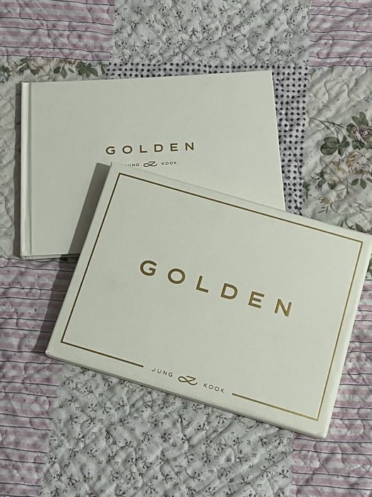 Продам фотобук альбома Golden Jungkook