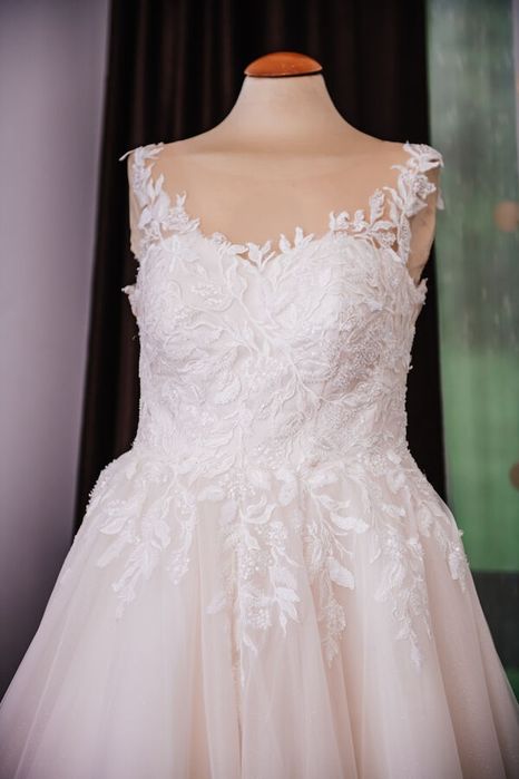 Rochie de mireasă in stare perfectă!