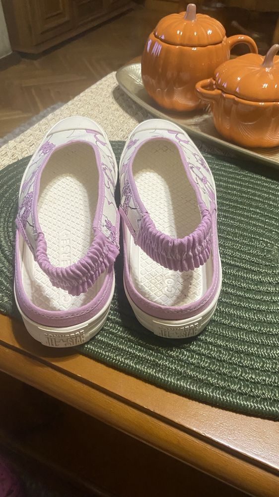 Нови сандали на CONVERSE