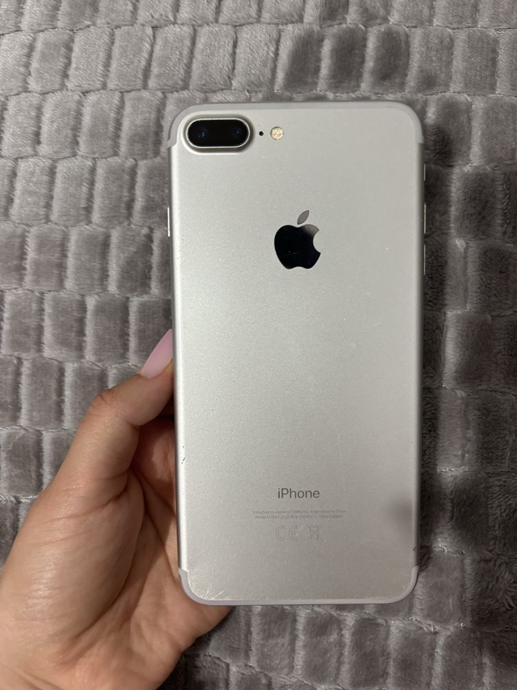 iPhone 7 plus argintiu