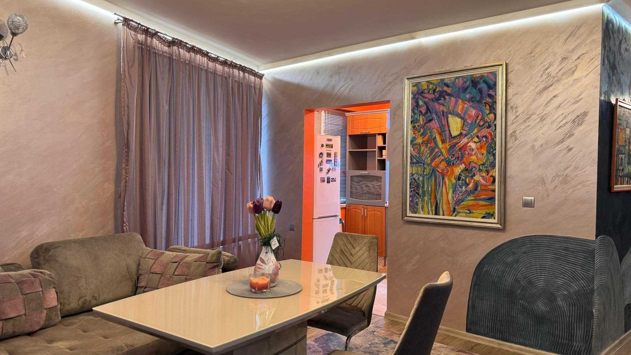 Дава се под наем Двустаен апартамент в Бургас, Сарафово - 60 кв.м за 612 € - Снимка #1