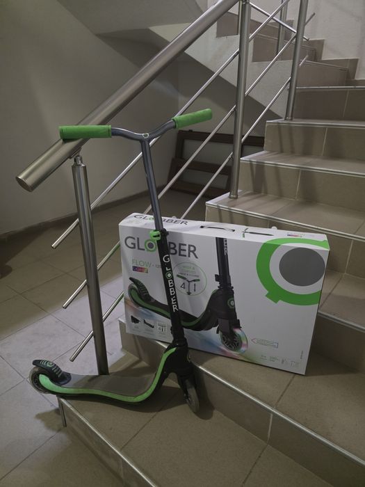 Тротинетка Globber Flow 125 със светещи колела