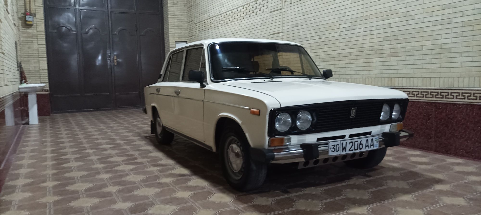 Jiguli.     2106