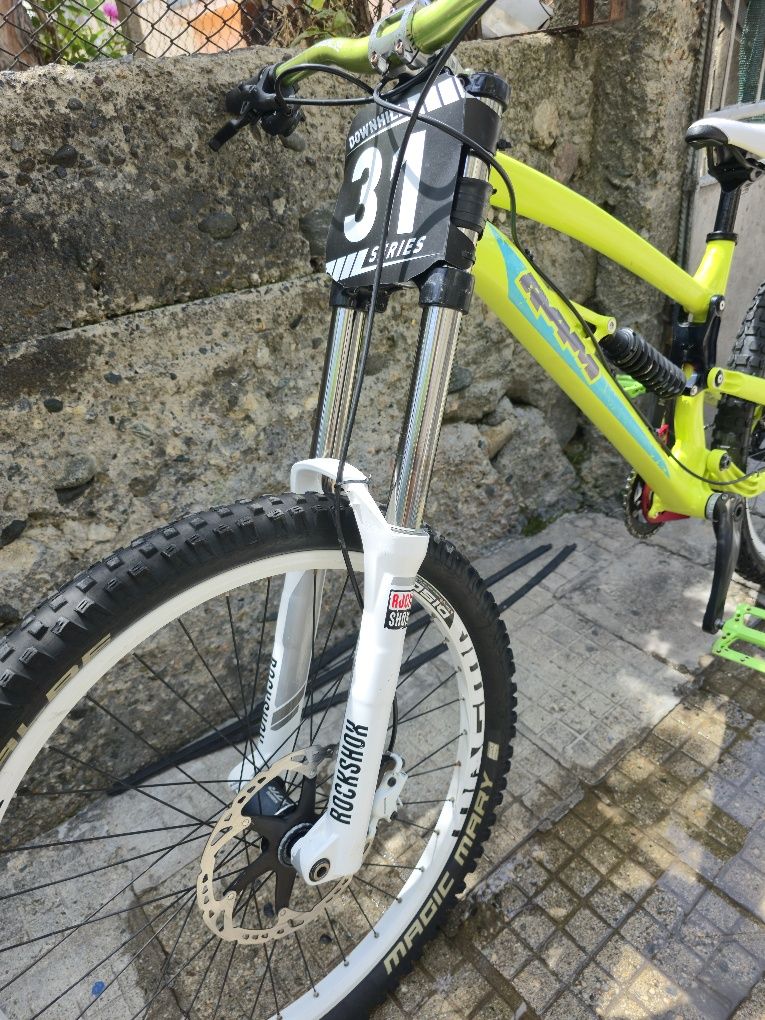 Ram Synergy 26 цола DH bike 1x9 скорости Rockshox Boxxer вилка 200mm.