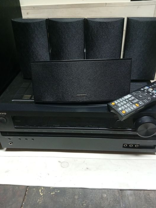Аудио система Onkyo ht-r393 5.1 Bluetooth