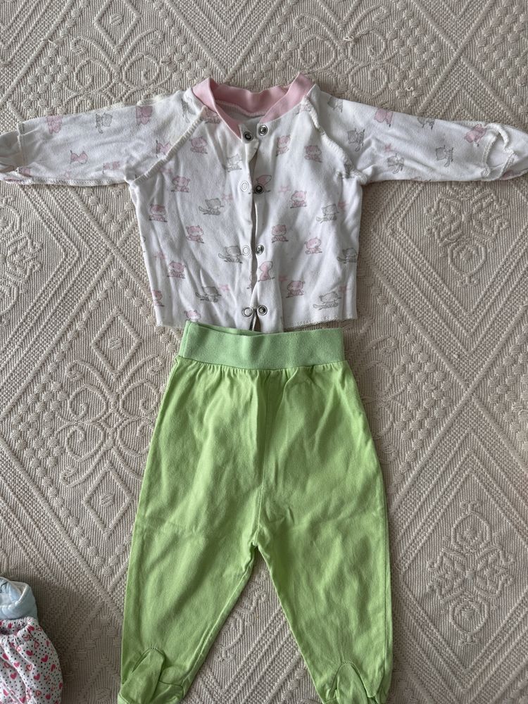Бодики и костюм на малыша 0-3, 3-6 месяцев