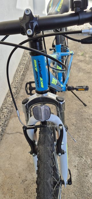 Велосипед Bikesport Rocky 24". 

Размер на колелото: 24