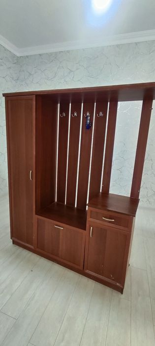 Прихожая мебель продается