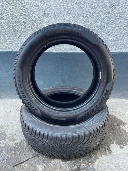 Anvelope de Iarnă 205/55 R17 - Stare aproape nou