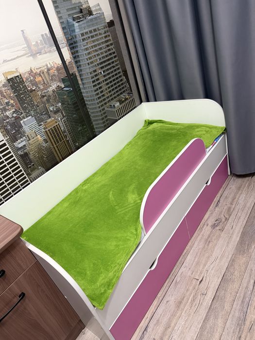 Продам срочно детскую кровать