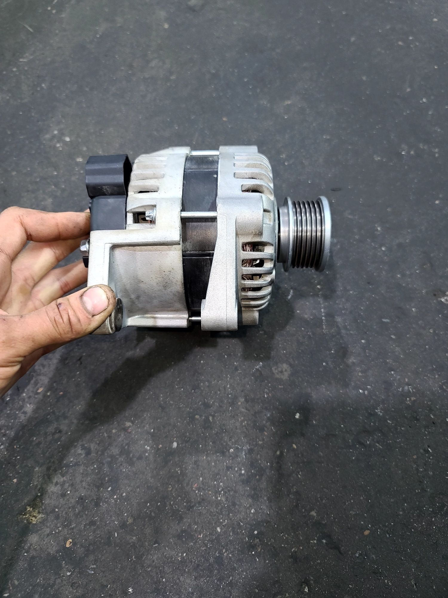 Gentra kobalt Nexia3ga generator buv 1oy garantiya