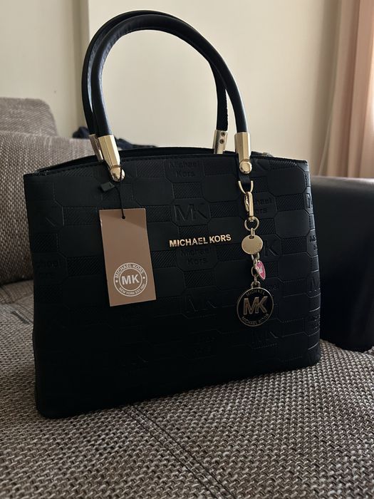 Дамски чанти Michael Kors