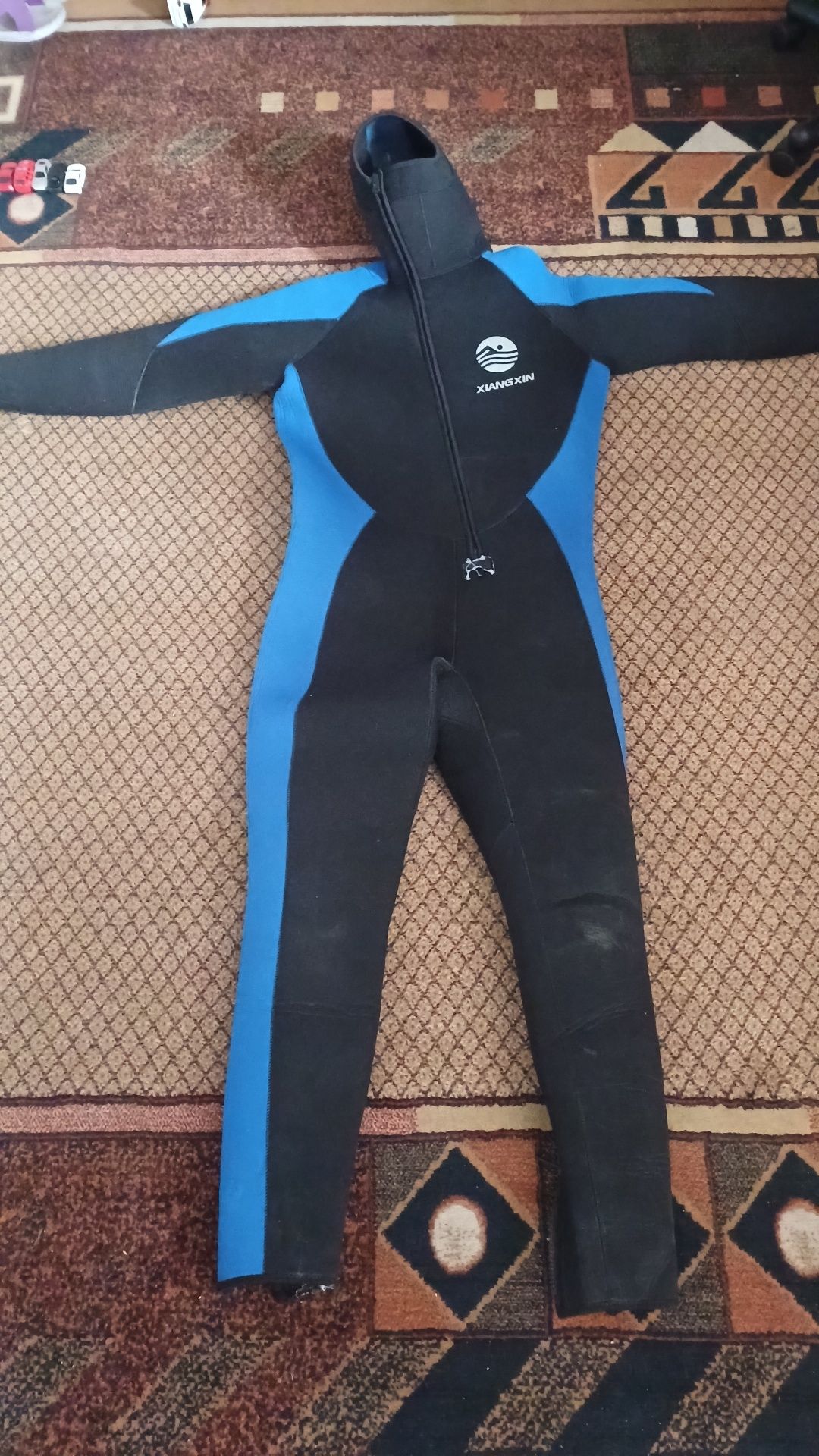 Продам подводный костюм