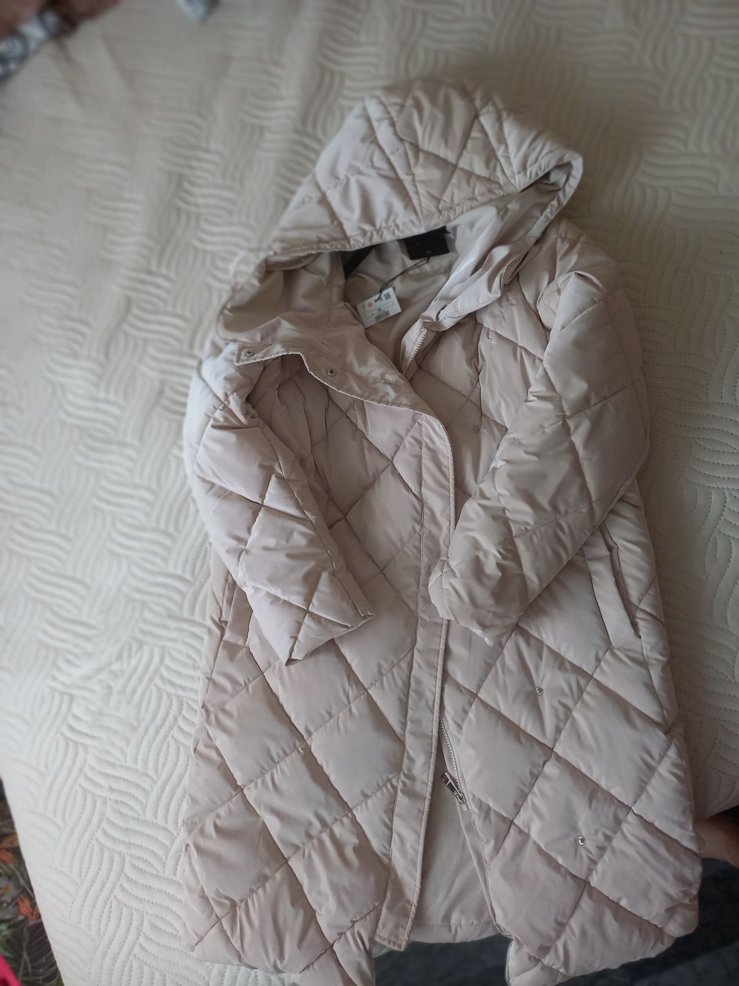 Ново зимно яке Мhito 38 размер