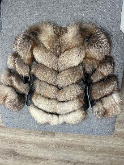 Blana naturala de vulpe canadiana V shape